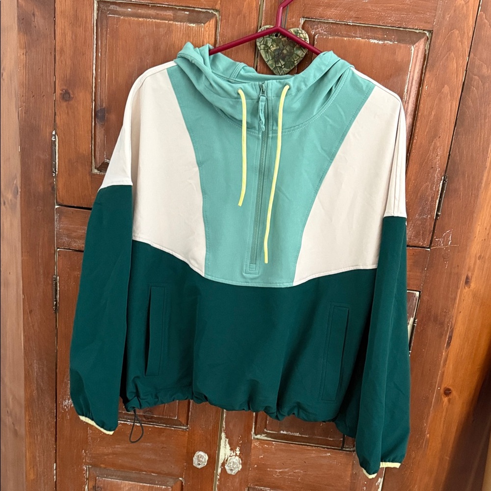 Old Navy Active Breathe On Pullover